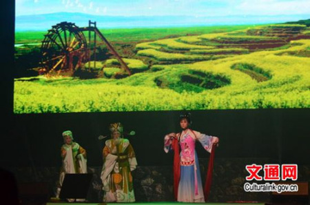 寧波市甬劇團(tuán)表演甬劇《田螺姑娘》 寧波市甬劇團(tuán)表演甬劇《田螺姑娘》