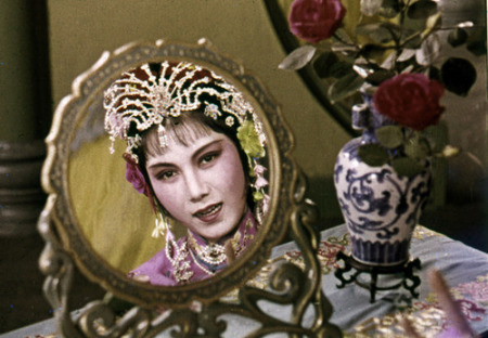 《花為媒》劇照：新鳳霞扮演張五可。(法國(guó)《歐洲時(shí)報(bào)》)