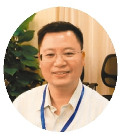 王金寶： 　　2003年畢業(yè)于新加坡國(guó)立大學(xué)工學(xué)院和商學(xué)院?，F(xiàn)任歐美同學(xué)會(huì)東南亞和南亞分會(huì)理事副會(huì)長(zhǎng)、海歸創(chuàng)業(yè)學(xué)院創(chuàng)業(yè)導(dǎo)師。