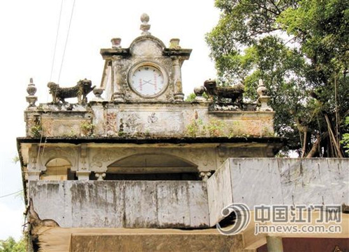 僑安會(huì)大樓中西合璧的風(fēng)格，很容易給人留下深刻的印象。