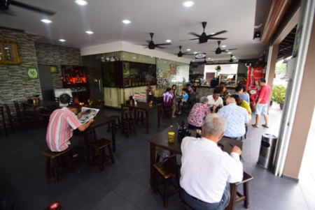 拉央拉央廣發(fā)手工云吞面店除了是當(dāng)?shù)厝私鉀Q早午餐的好去處，不少外地也常聞名而至，甚至已成當(dāng)?shù)氐貥恕?馬來西亞《星洲日報》)