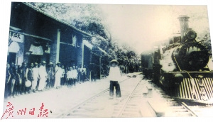 火車經(jīng)過臺(tái)山大江鎮(zhèn)車站