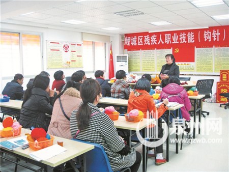 對(duì)殘疾人來(lái)說(shuō)，學(xué)一項(xiàng)技能是實(shí)現(xiàn)就業(yè)的重要途徑。(謝彬彬 供圖)