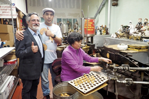 “金門餅食”簽語餅聞名國際。 (美國《世界日報》/關文杰 攝)