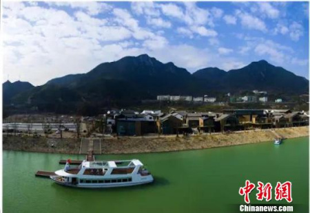 千峽湖生態(tài)旅游度假區(qū)。青田旅委提供