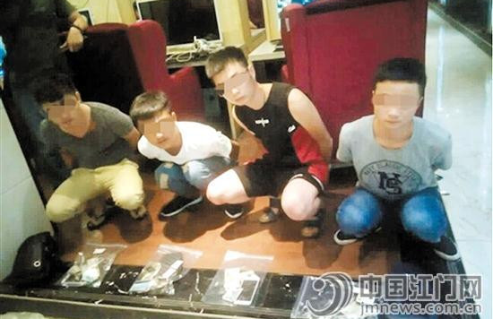 警方抓獲“1元木馬”案犯罪嫌疑人。