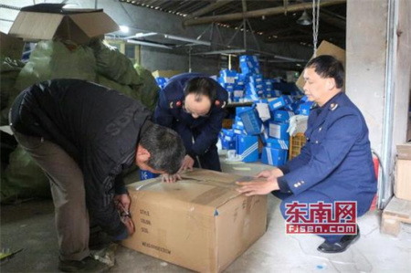 新度鎮(zhèn)陽城村制售假鞋窩點
