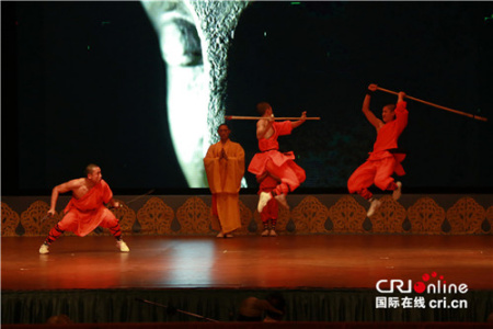 河南藝術(shù)團(tuán)體帶來(lái)的武術(shù)節(jié)目 河南藝術(shù)團(tuán)體帶來(lái)的武術(shù)節(jié)目