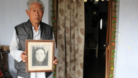 王琪在陜西省出生，家有四位兄弟兩位姐妹。他的母親在2006年離世。