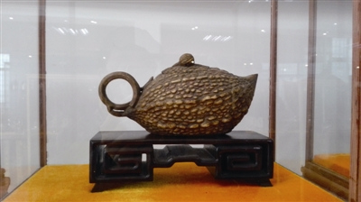 紫砂作品。