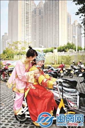 鳳冠霞帔的新娘美如花。