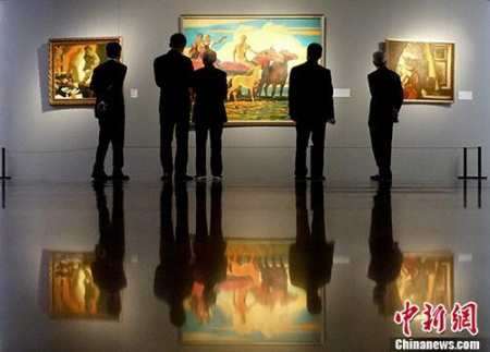 “伏爾加河之聲——中國美術館藏俄羅斯油畫精品展專場活動”在北京舉辦。圖為畫展現(xiàn)場。 <a target='_blank' >中新社</a>記者 杜洋 攝