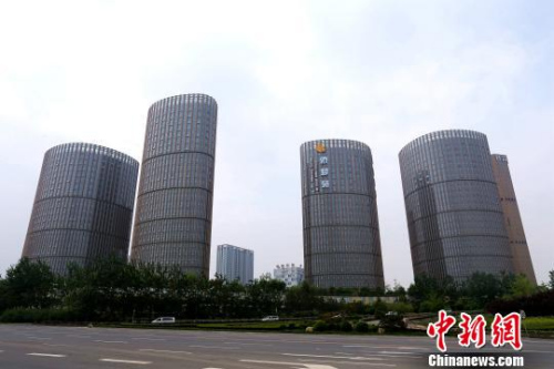 圖為，山東濟(jì)南“僑夢(mèng)苑”(高新區(qū))核心區(qū)域?！×籂?攝