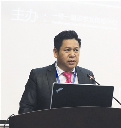 丘鴻彬發(fā)言。