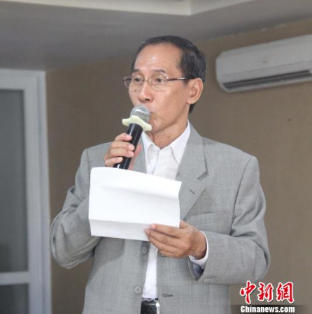 圖為華僑大學(xué)雅加達(dá)校友會(huì)會(huì)長(zhǎng)劉新華致辭。林永傳 攝