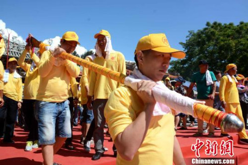 圖為關(guān)公大刀?！埥鸫?攝