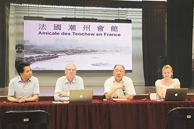 右二為陳文雄。（《人民日報海外版》/李永群 攝）