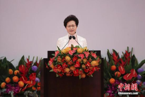 7月1日，慶祝香港回歸祖國20周年大會暨香港特別行政區(qū)第五屆政府就職典禮在香港會展中心隆重舉行。香港特別行政區(qū)行政長官林鄭月娥致辭。<a target='_blank' >中新社</a>記者 盛佳鵬 攝