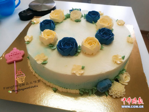 看著都不忍食用，太美了。（希臘《中希時(shí)報(bào)》）