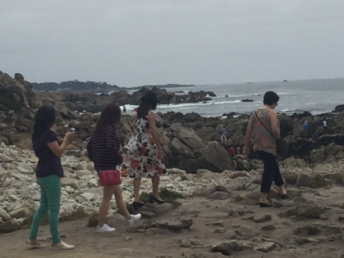 中國游客。(美國《世界日報》/張宏 攝)