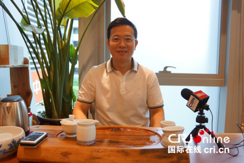 阿根廷和平統(tǒng)一促進會顧問、阿根廷華商協(xié)會名譽會長、福建省民營經(jīng)濟國際合作商會會長洪德利