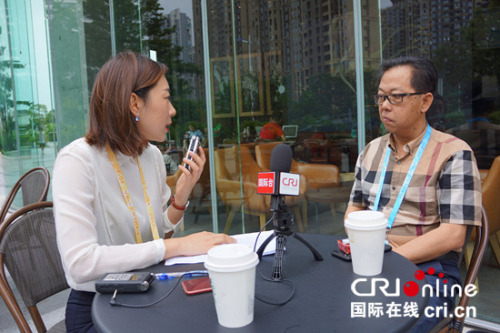 南非華人警民合作中心主任、《非洲時報》報業(yè)集團董事長、中華全國歸國華僑聯(lián)合會委員吳少康