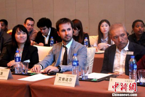 參加研修計(jì)劃的青年漢學(xué)家。　梅鐿瀧 攝
