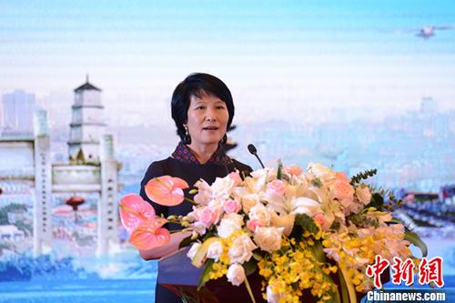 9月11日，中國新聞社總編輯王曉暉宣讀《世界華文傳媒論壇福州宣言》。 <a target='_blank' >中新社</a>記者 崔楠 攝