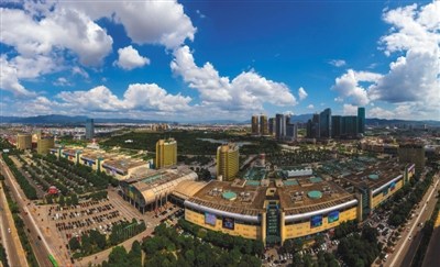 義烏國(guó)際商貿(mào)城是義烏聯(lián)系世界的樞紐。 A10-A11版攝影（除署名外）/受訪(fǎng)者供圖
