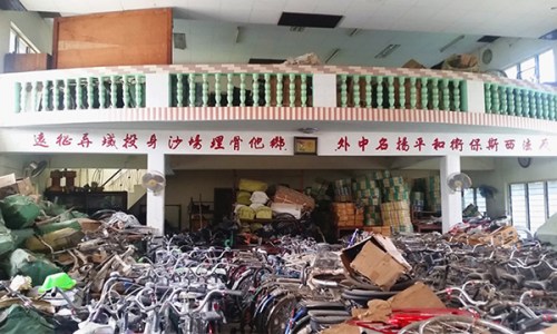 遠(yuǎn)征軍紀(jì)念館已淪為倉(cāng)庫(kù)。