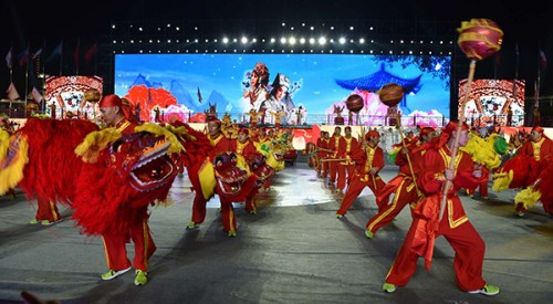 湯顯祖戲劇節(jié)開幕式演出現(xiàn)場。 撫州市委宣傳部 供圖