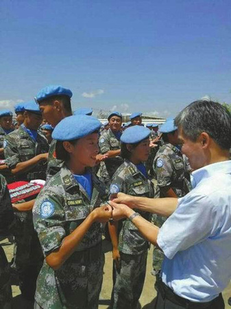 10月4日，張欽在南蘇丹被授予“和平榮譽勛章”。