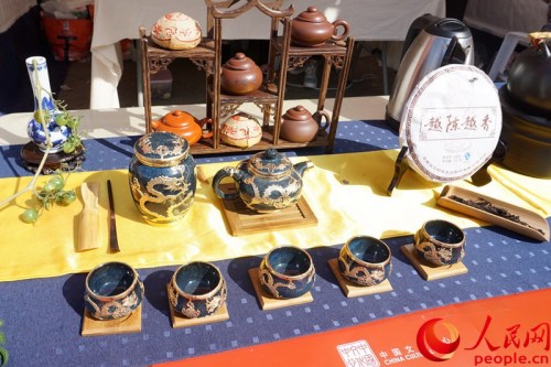 中國(guó)文化體驗(yàn)展臺(tái)。