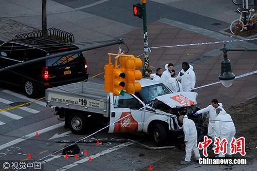 卡車蓄意撞擊以及槍擊至少造成8人死亡。圖片來源：cfp視覺中國
