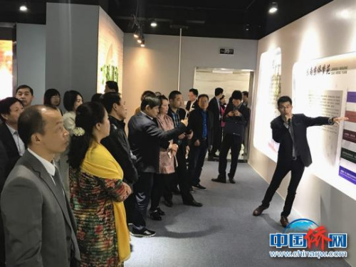 來自中國僑商會以及48個地方僑商組織的近百位負(fù)責(zé)人3日走進(jìn)南京“僑夢苑”，分享招才引智經(jīng)驗(yàn)，共覓合作商機(jī)?！铑伌取z