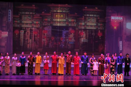 大型情景音樂舞蹈史詩《闖金山》在江門上演 索有為 攝 大型情景音樂舞蹈史詩《闖金山》在江門上演 索有為 攝