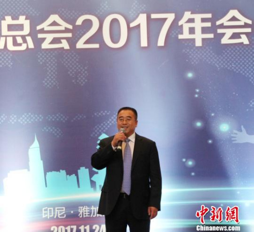 圖為新當選的印尼中國商會總會主席宮本才致辭。　林永傳 攝