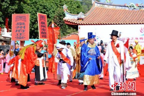 泉州知府、南安縣令、市舶司官員，以及國(guó)內(nèi)外客商等形象表演?！×挚?攝