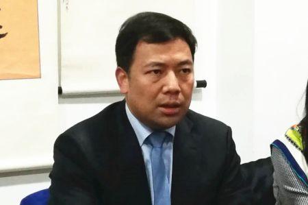 馬德里華助中心負(fù)責(zé)人、西班牙華僑華人協(xié)會(huì)主席毛峰。（西班牙《歐華報(bào)》）