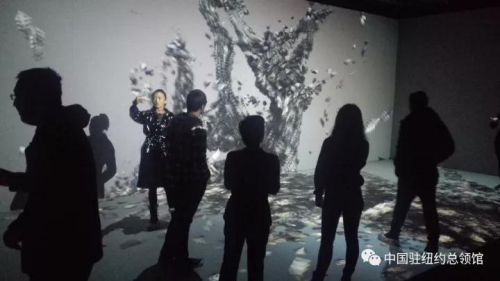 新媒體群展現場。