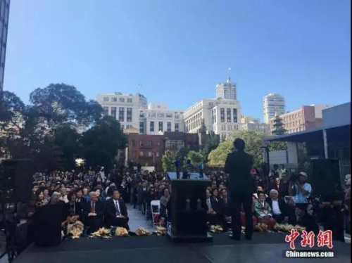 當(dāng)?shù)貢r(shí)間9月22日，美國舊金山市圣瑪麗廣場，慰安婦雕像揭幕儀式隆重舉行，這也是美國主要大城市第一座慰安婦雕像。 <a target='_blank' >中新社</a>記者 劉丹 攝