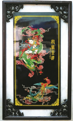 莊順華雕漆作品。