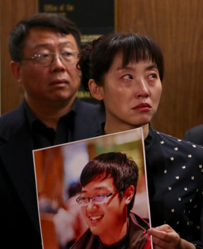 紀欣然的小姨在法庭旁聽法官宣判。(圖片來源：僑報記者邱晨攝)