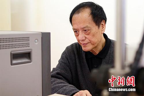 資料圖為王澤山院士在實驗室。朱志飛攝