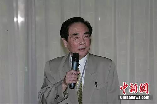 2006年8月侯云德院士在禽流感國際會議上。資料圖