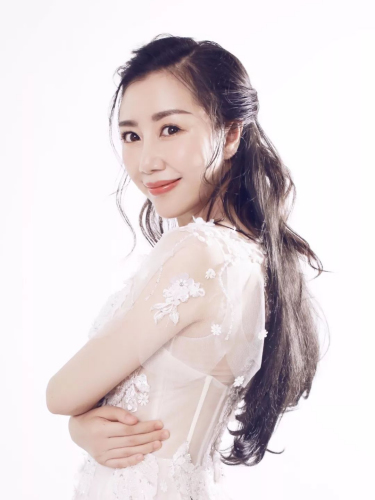 資料圖。李倩茹，青年女高音家、美國密歇根州立大學聲樂表演專業(yè)博士(全額獎學金獲得者)，現(xiàn)任華僑大學音樂舞蹈學院聲樂教授，碩士研究生導師。