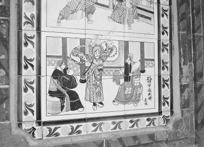 土坑古厝的瓷磚畫(huà)歷久彌新，神采依然。