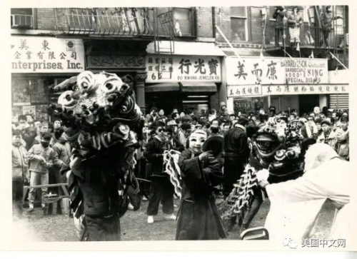 (文中圖片均來自美國中文網(wǎng)微信公眾號) (文中圖片均來自美國中文網(wǎng)微信公眾號)