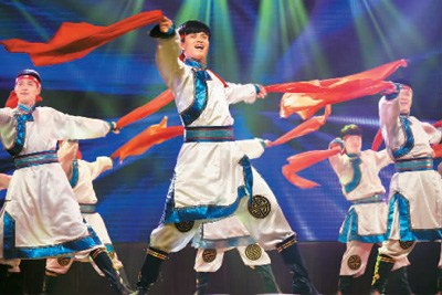 松原市滿族新城戲傳承保護(hù)中心演出舞蹈《祁太平》。