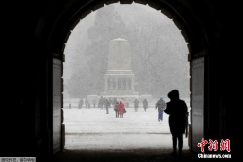 英國迎來強(qiáng)降雪天氣。
